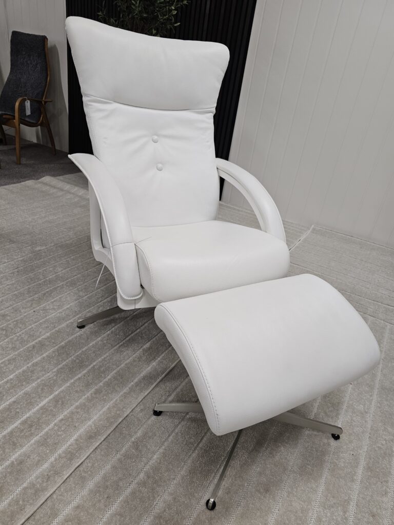 Helt ny! Brunstad Delta Swing lenestol m/krakk