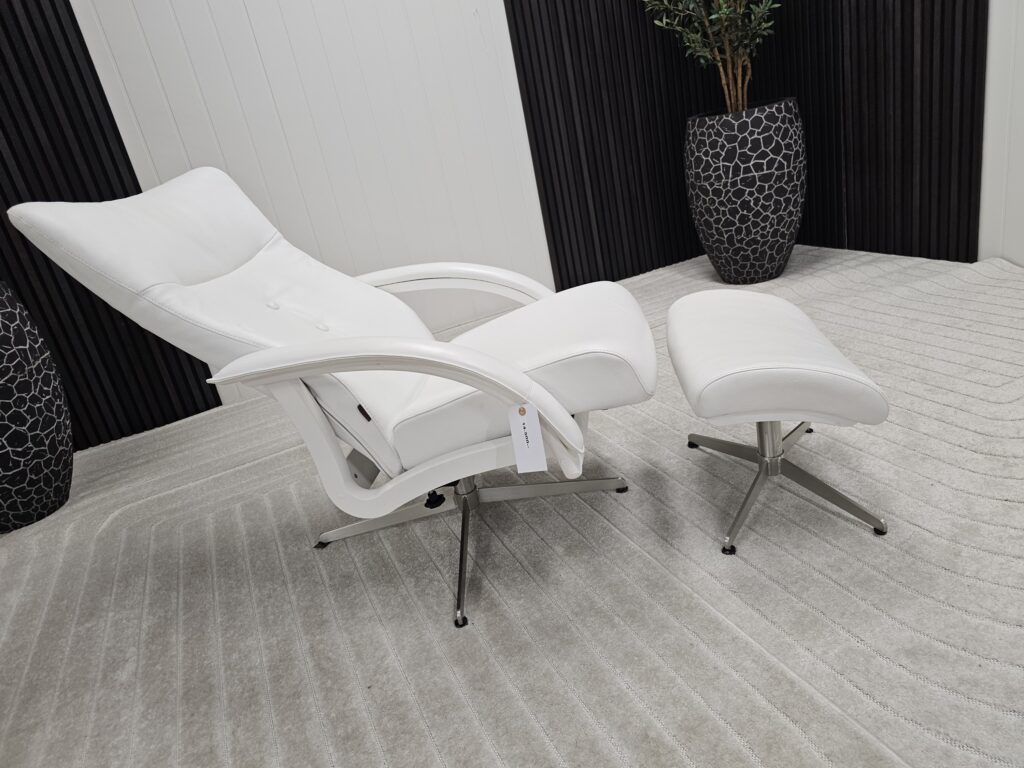 Helt ny! Brunstad Delta Swing lenestol m/krakk