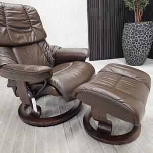 Helt ny! Stressless® Reno (S) lenestol m/krakk