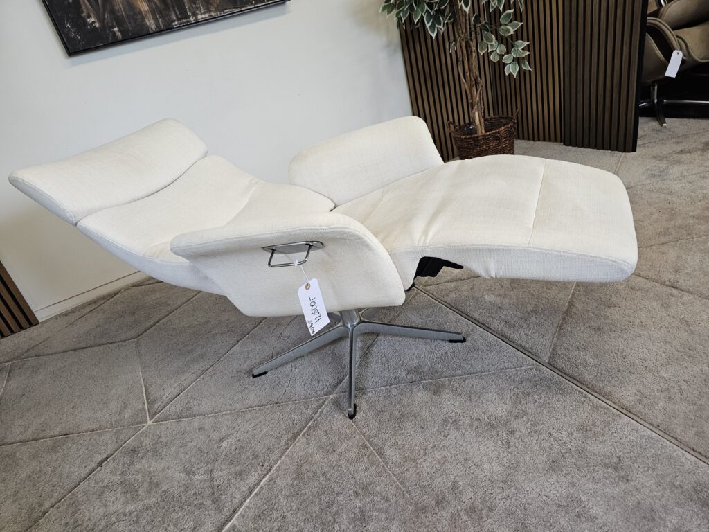 Conform Master lenestol med integrert fothviler