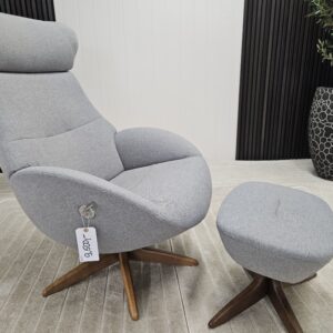 Conform Globe lenestol med krakk/ ullstoff