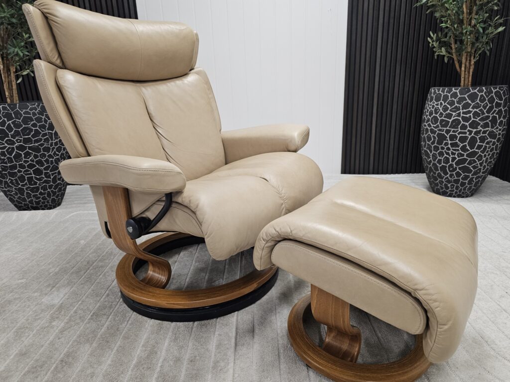 Stressless® Magic(L) lenestoler fra Ekornes m/krakk