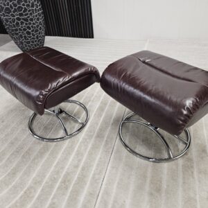 2025/09/1000122456-scaled.jpg 2 stk. Stressless® krakk   Paloma Chocolate skinn, krom understell