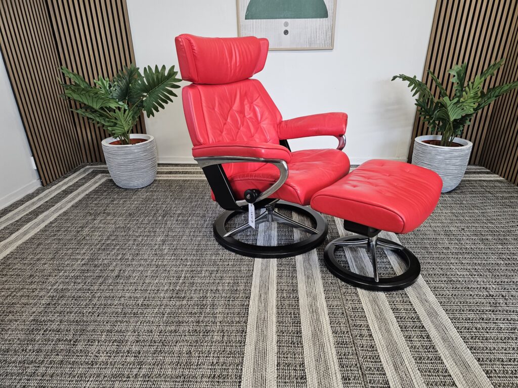 Stressless® Skyline (M) lenestol med krakk fra Ekornes
