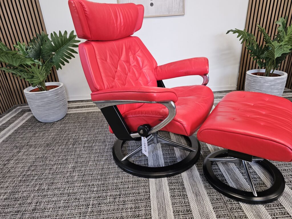 Stressless® Skyline (M) lenestol med krakk fra Ekornes