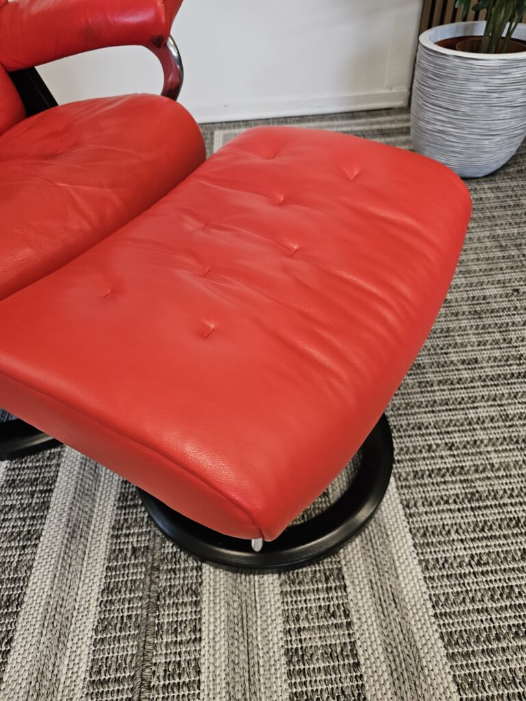 Stressless® Skyline (M) lenestol med krakk fra Ekornes