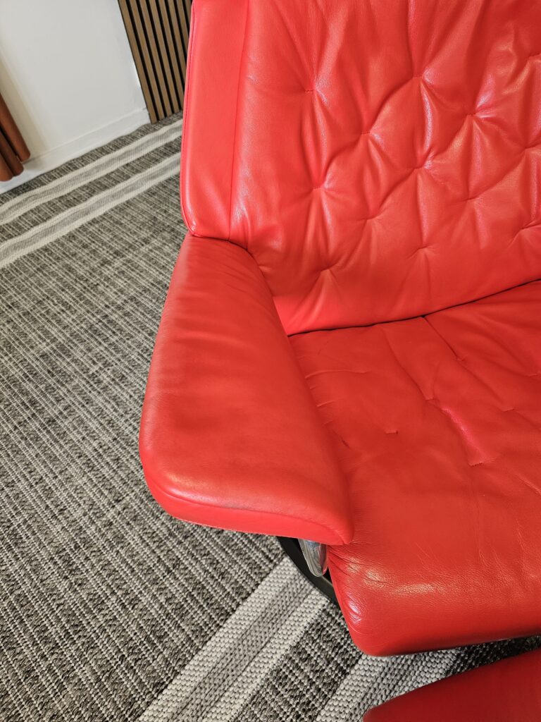 Stressless® Skyline (M) lenestol med krakk fra Ekornes