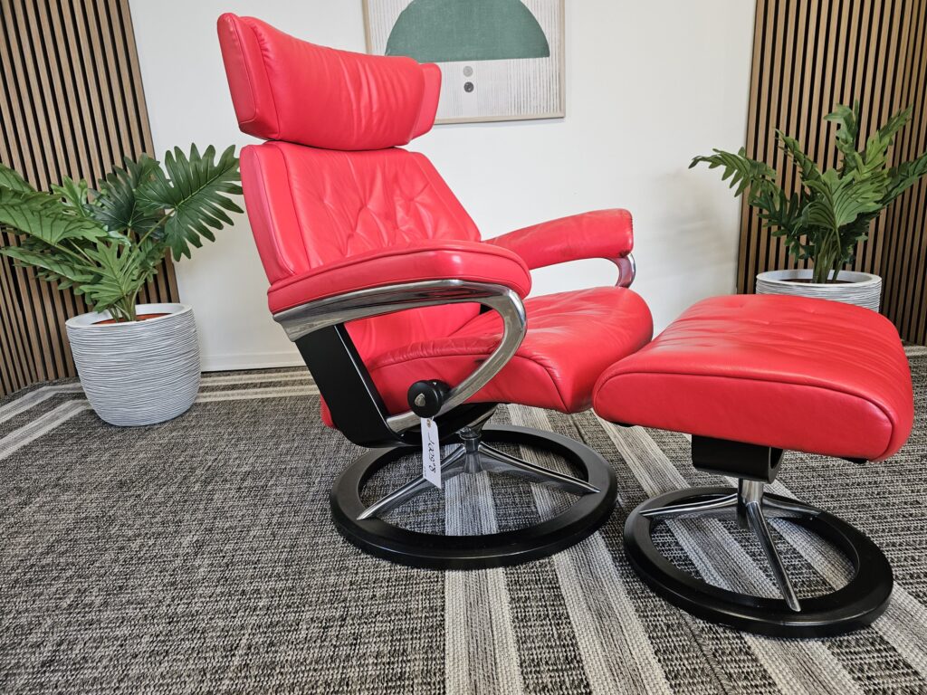 Stressless® Skyline (M) lenestol med krakk fra Ekornes
