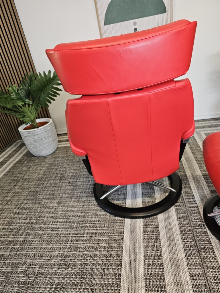 Stressless® Skyline (M) lenestol med krakk fra Ekornes