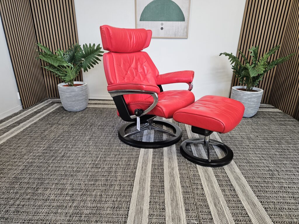 Stressless® Skyline (M) lenestol med krakk fra Ekornes