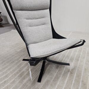 2025/10/1000125889-scaled.jpg LK Hjelle Falcon Phoenix Lenestol Høyrygg