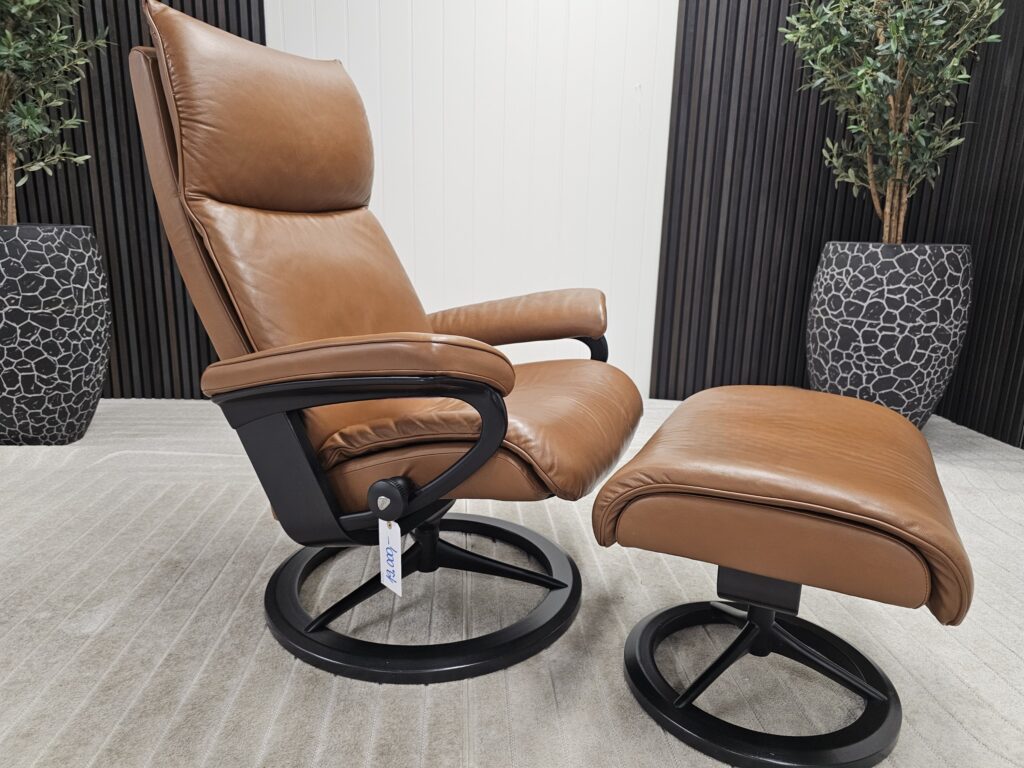 Stressless® Aura (M) Signature lenestol m/krakk fra Ekornes