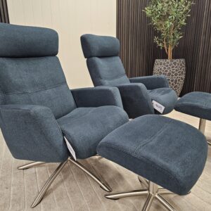 2025/10/1000126538-scaled.jpg 2 stk. IMG Comfort lenestol med krakk fra Ekornes