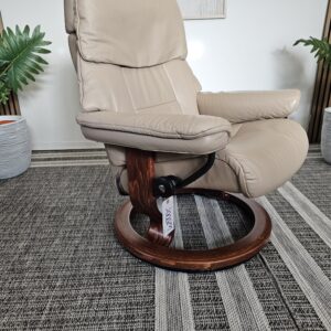 2025/11/1000129164-scaled.jpg Stressless® Ruby (M) fra Ekornes