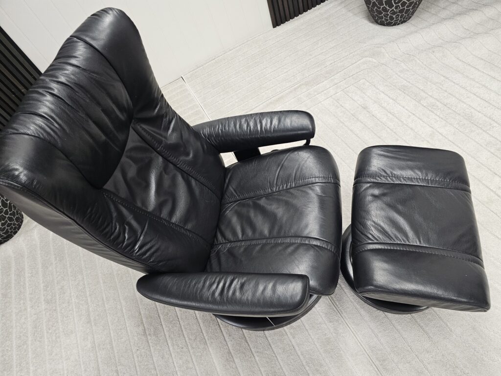 Stressless® Wing (M) m/krakk fra Ekornes