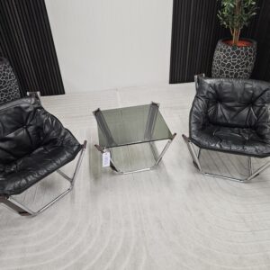 2 stk. Sonic lenestol av Odd Knudsen for Hjellegjerde (1970) + bord - Bilde 4