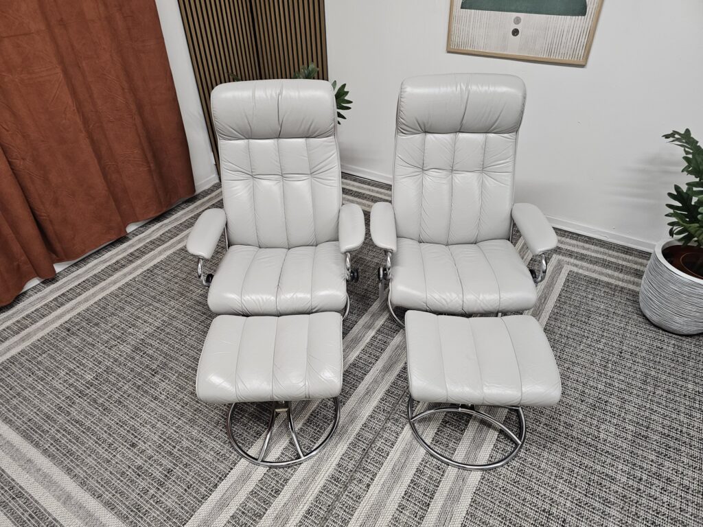 2 stk. Ikonisk Stressless® Golf Original lenestoler fra Ekornes