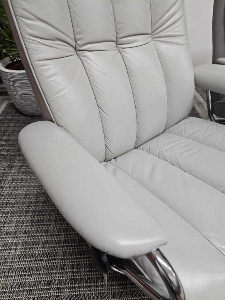 2 stk. Ikonisk Stressless® Golf Original lenestoler fra Ekornes