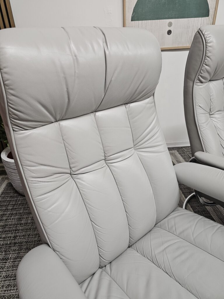 2 stk. Ikonisk Stressless® Golf Original lenestoler fra Ekornes