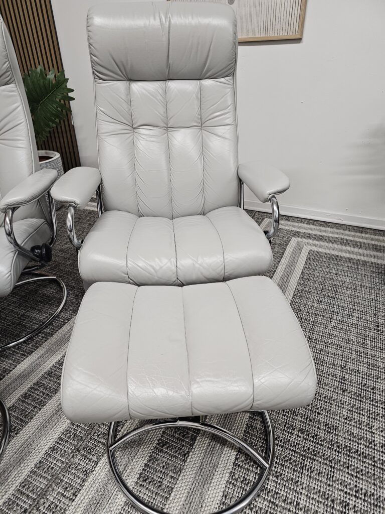 2 stk. Ikonisk Stressless® Golf Original lenestoler fra Ekornes