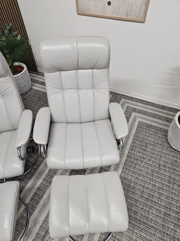 2 stk. Ikonisk Stressless® Golf Original lenestoler fra Ekornes