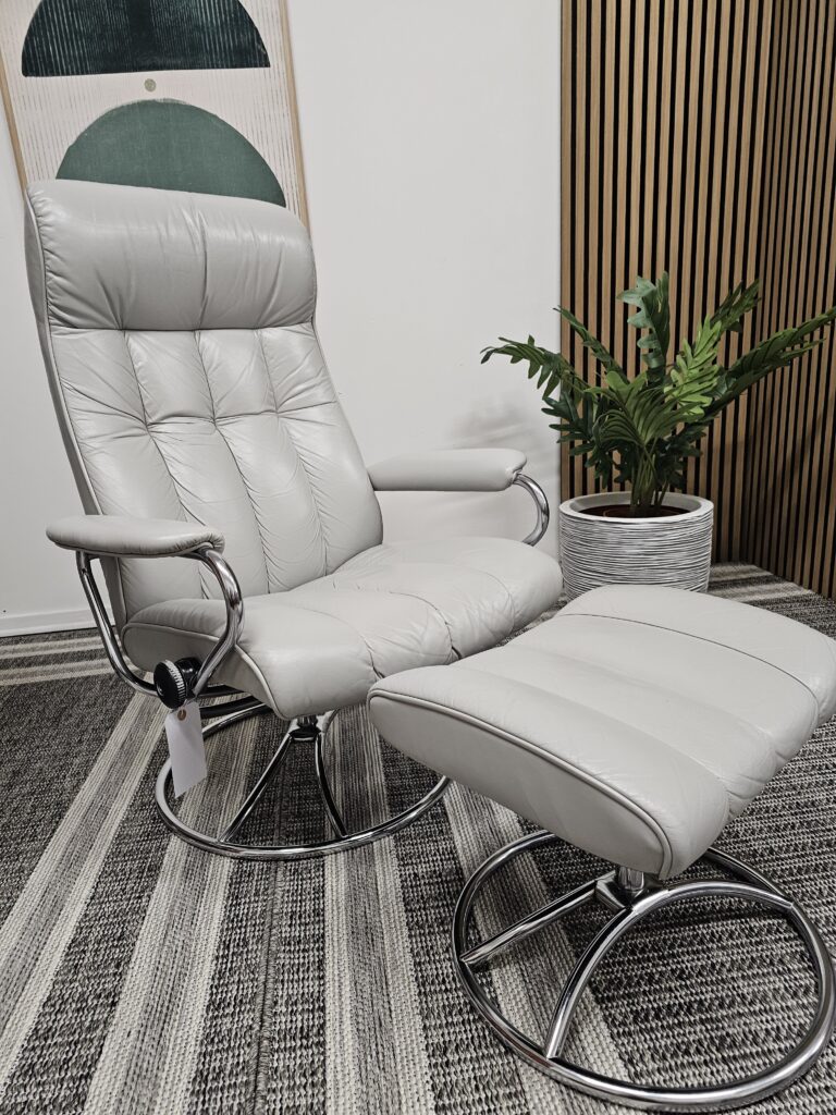 2 stk. Ikonisk Stressless® Golf Original lenestoler fra Ekornes