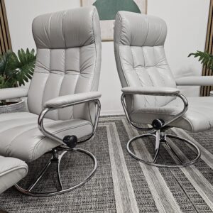 2 stk. Ikonisk Stressless® Golf Original lenestoler fra Ekornes