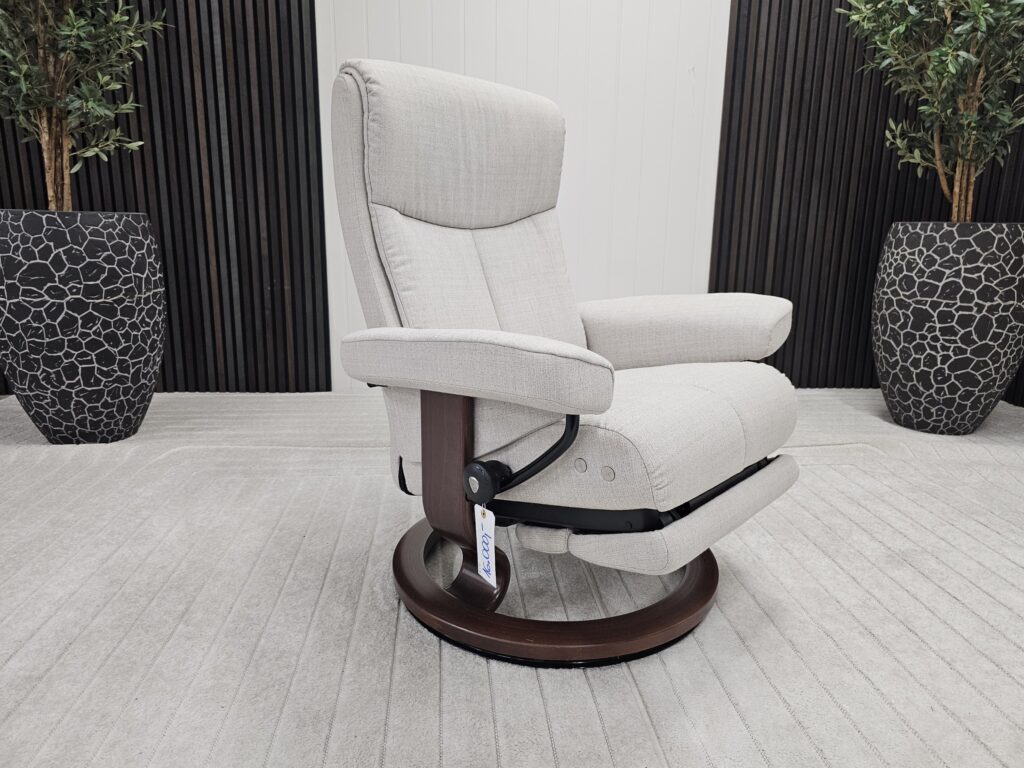 Elegant Stressless® Dover elektrisk lenestol fra Ekornes