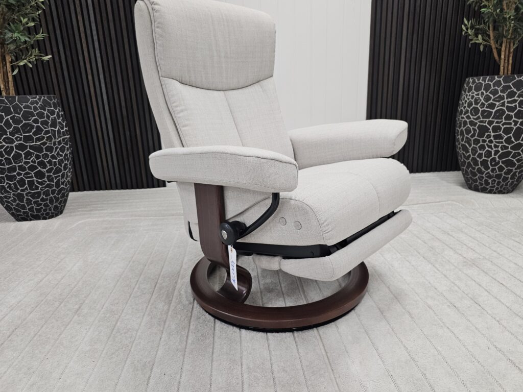 Elegant Stressless® Dover elektrisk lenestol fra Ekornes