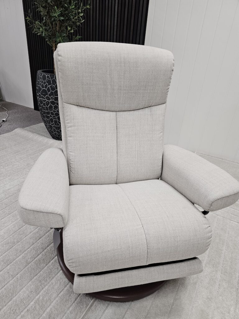 Elegant Stressless® Dover elektrisk lenestol fra Ekornes
