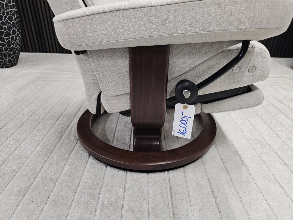 Elegant Stressless® Dover elektrisk lenestol fra Ekornes