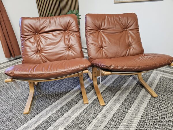 2 stk. Ikonisk Siesta Classic model SIE 302 vintage lenestol
