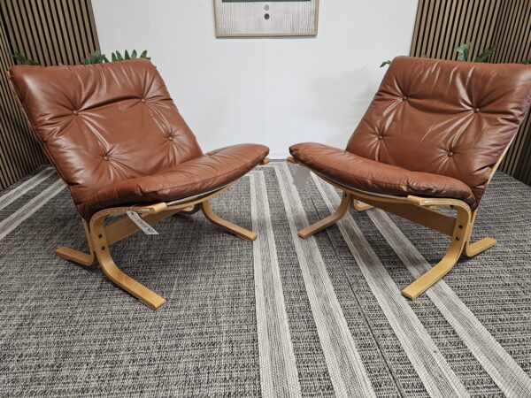 2 stk. Ikonisk Siesta Classic model SIE 302 vintage lenestol