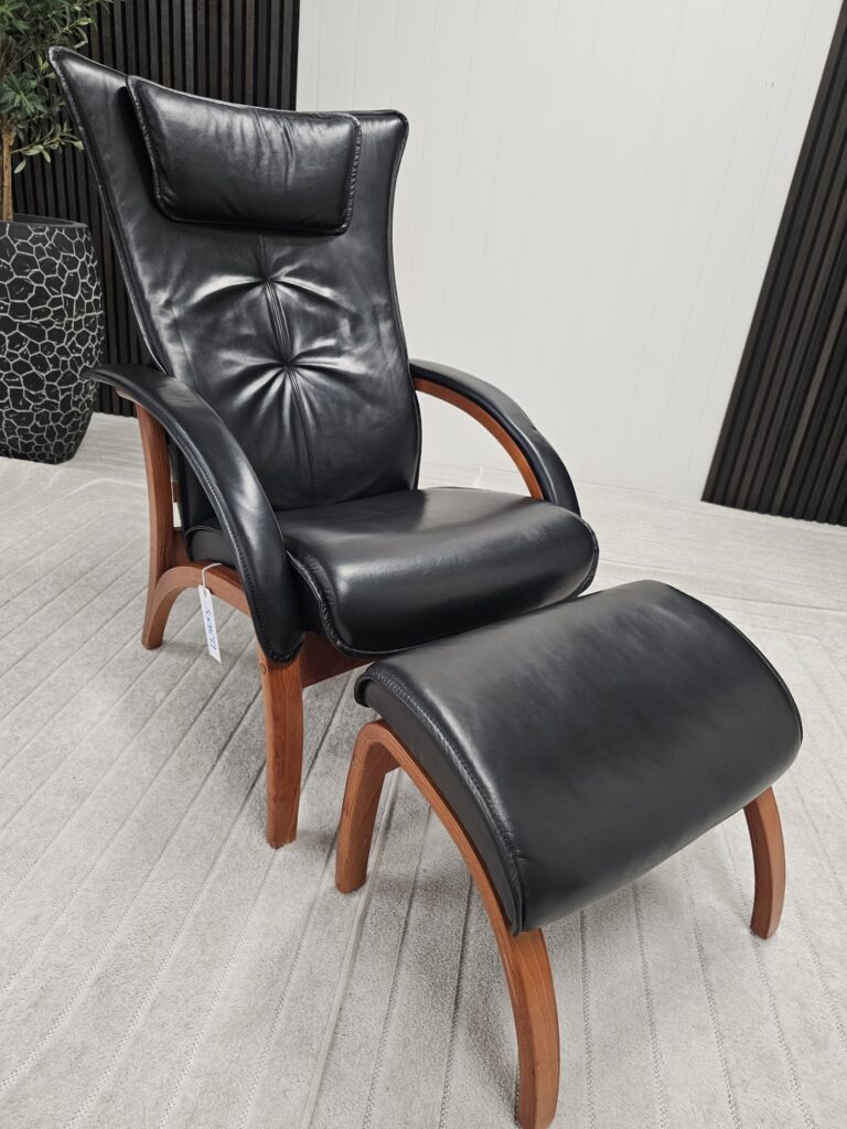 Brunstad Delta Legend lenestol med krakk