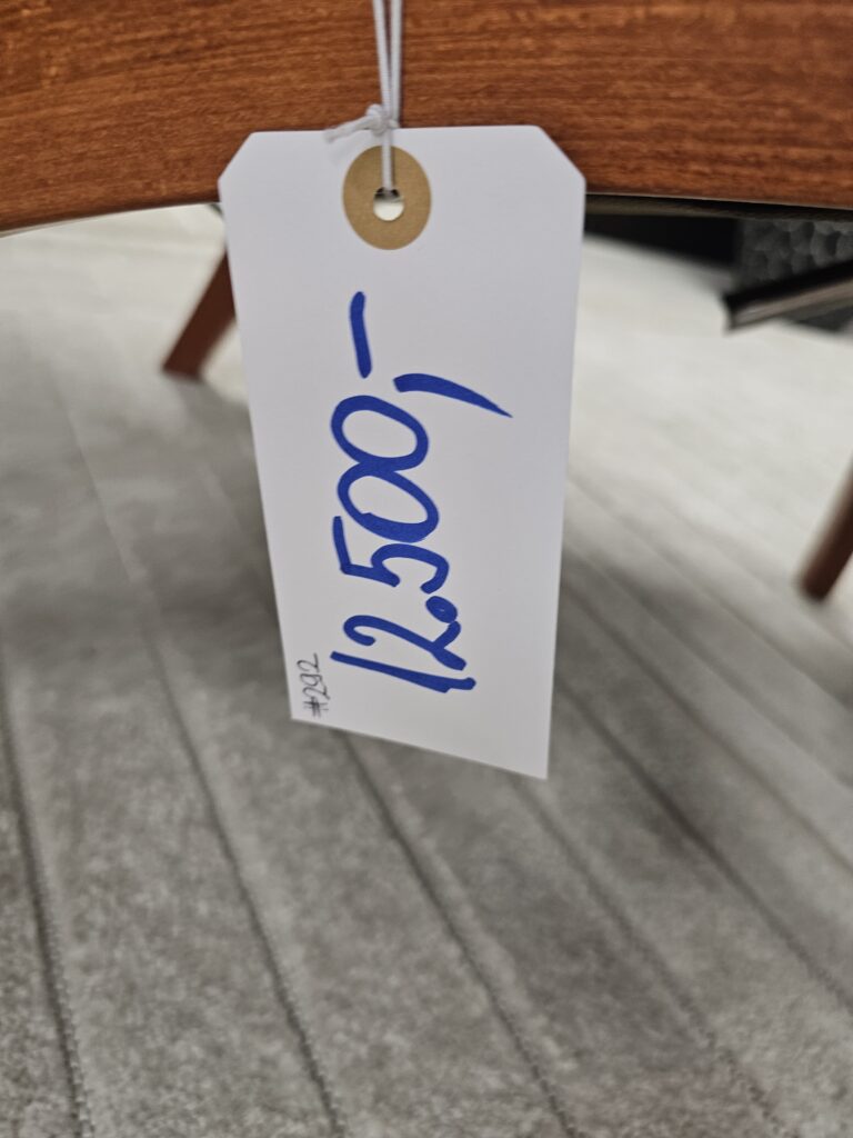 Brunstad Delta Legend lenestol med krakk