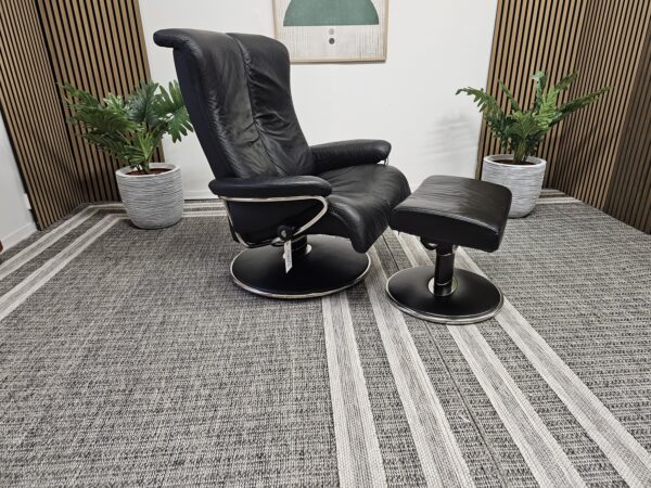 Stressless Blues (L) lenestol med krakk