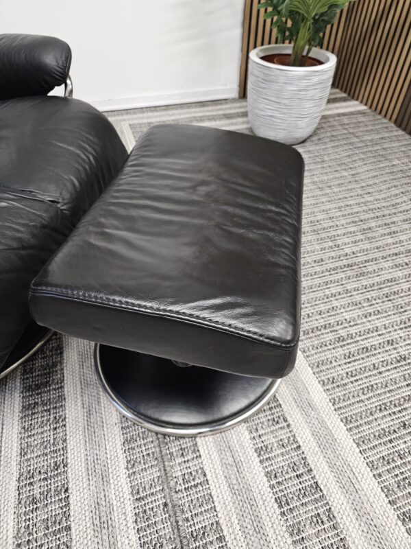 Stressless Blues (L) lenestol med krakk
