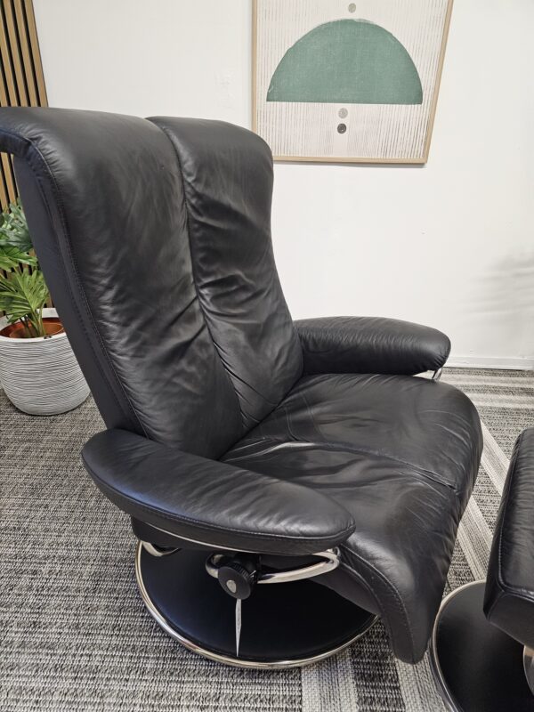 Stressless Blues (L) lenestol med krakk