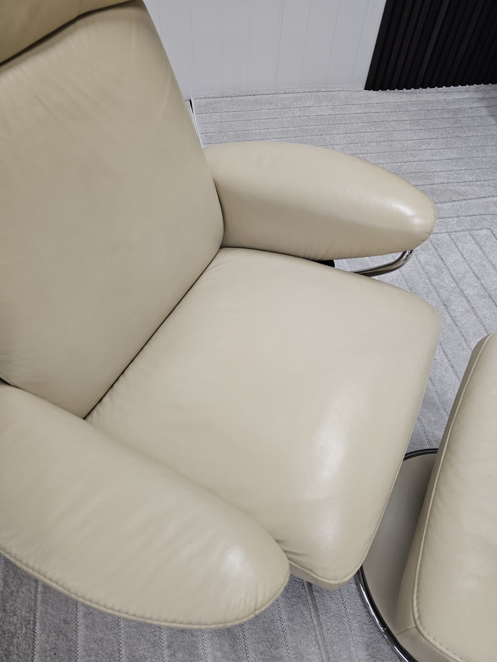 Stressless Jazz (M) lenestol med krakk - Bilde 11