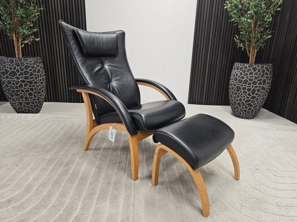 Brunstad Delta Legend lenestol med krakk