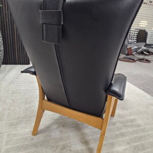 Brunstad Delta Legend lenestol med krakk - Bilde 9
