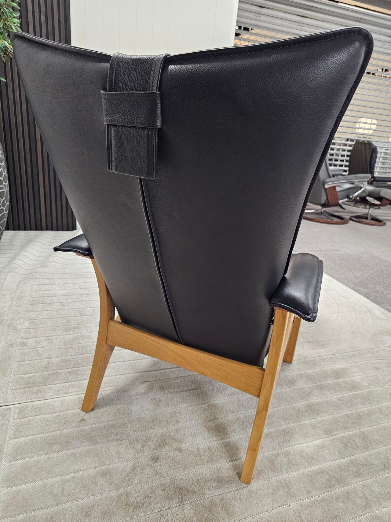 Brunstad Delta Legend lenestol med krakk - Bilde 9