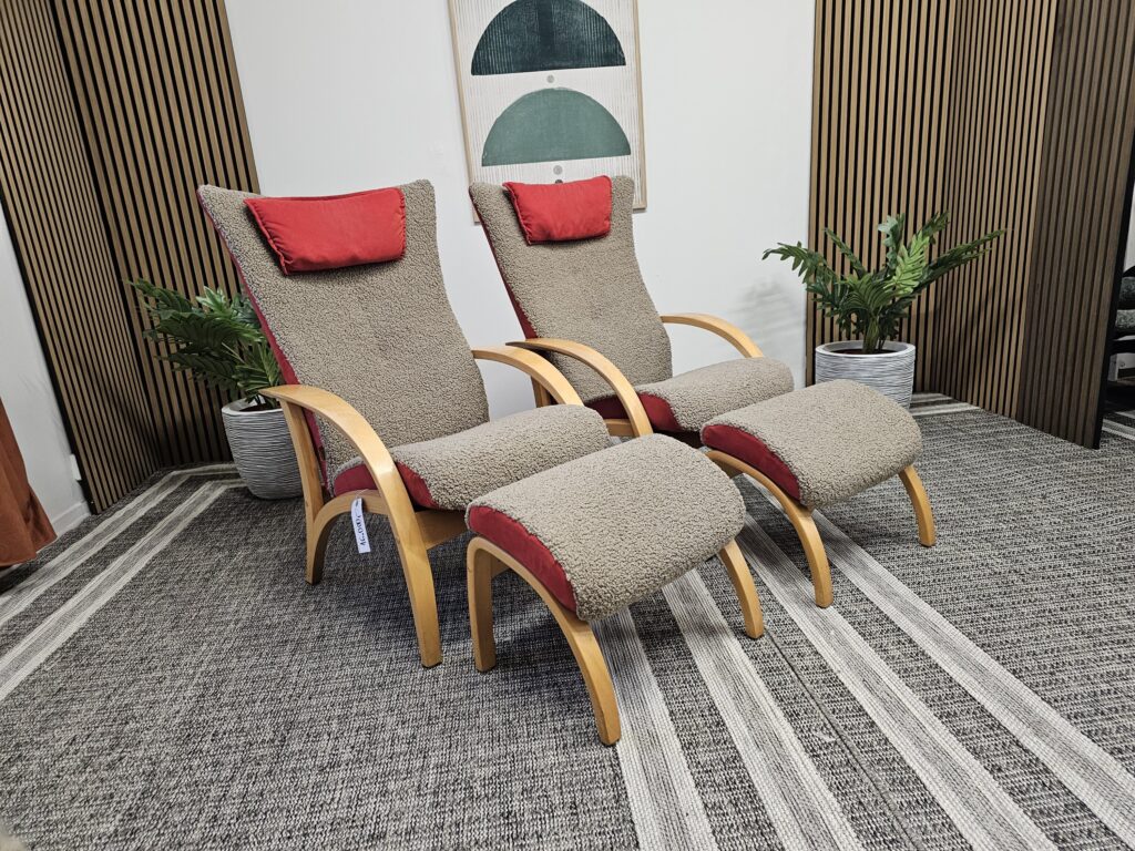 2 stk. Brunstad Delta lenestoler med krakk