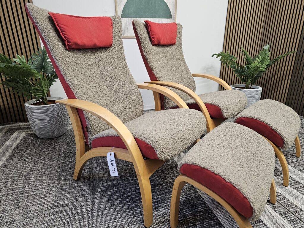 2 stk. Brunstad Delta lenestoler med krakk