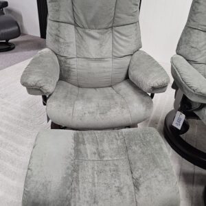 2 stk. Stressless Mayfair lenestoler med krakk - Bilde 7