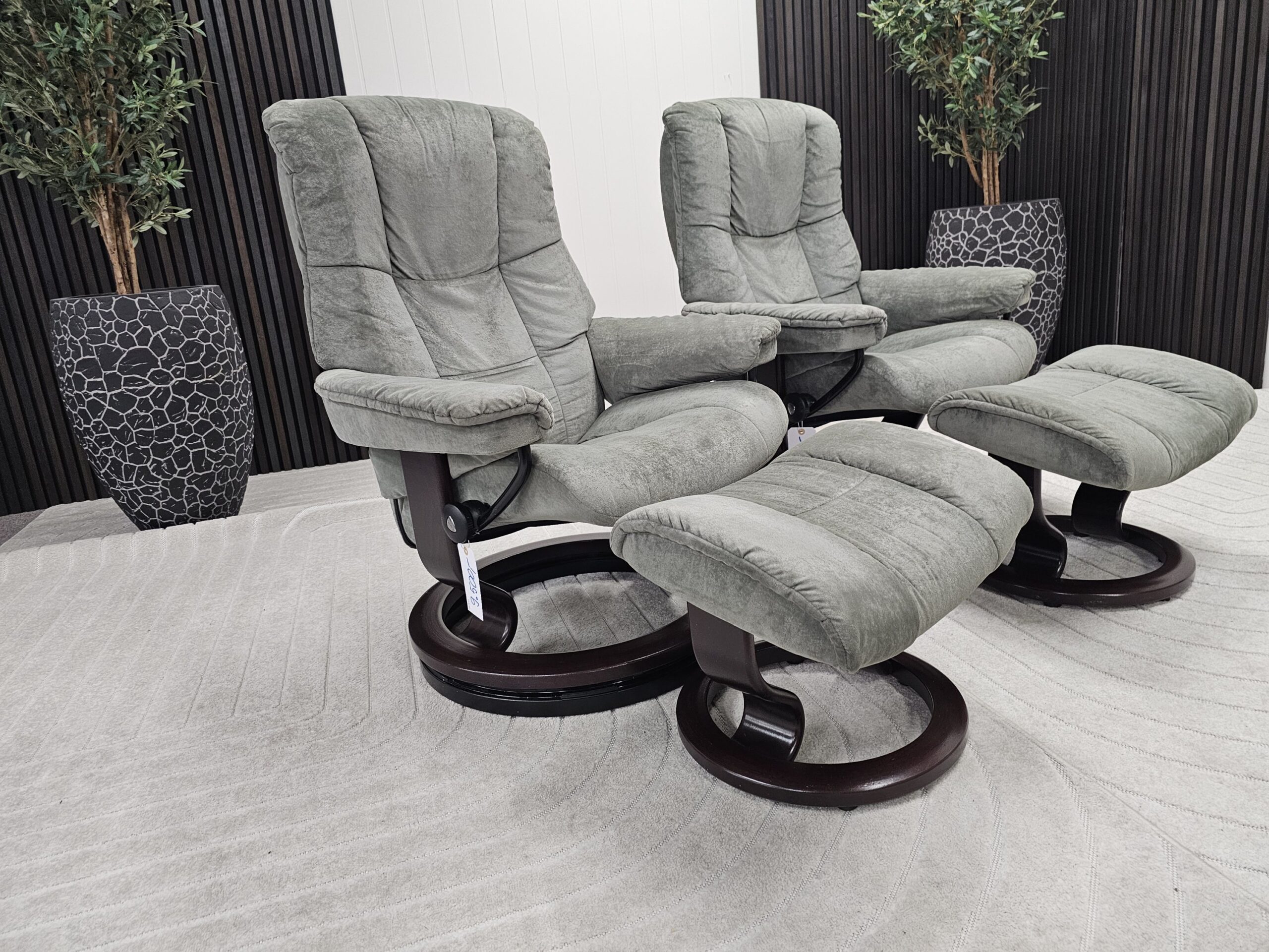 2 stk. Stressless Mayfair lenestoler med krakk - Bilde 1