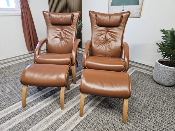 2 stk. Brunstad Delta Legend lenestoler med krakk
