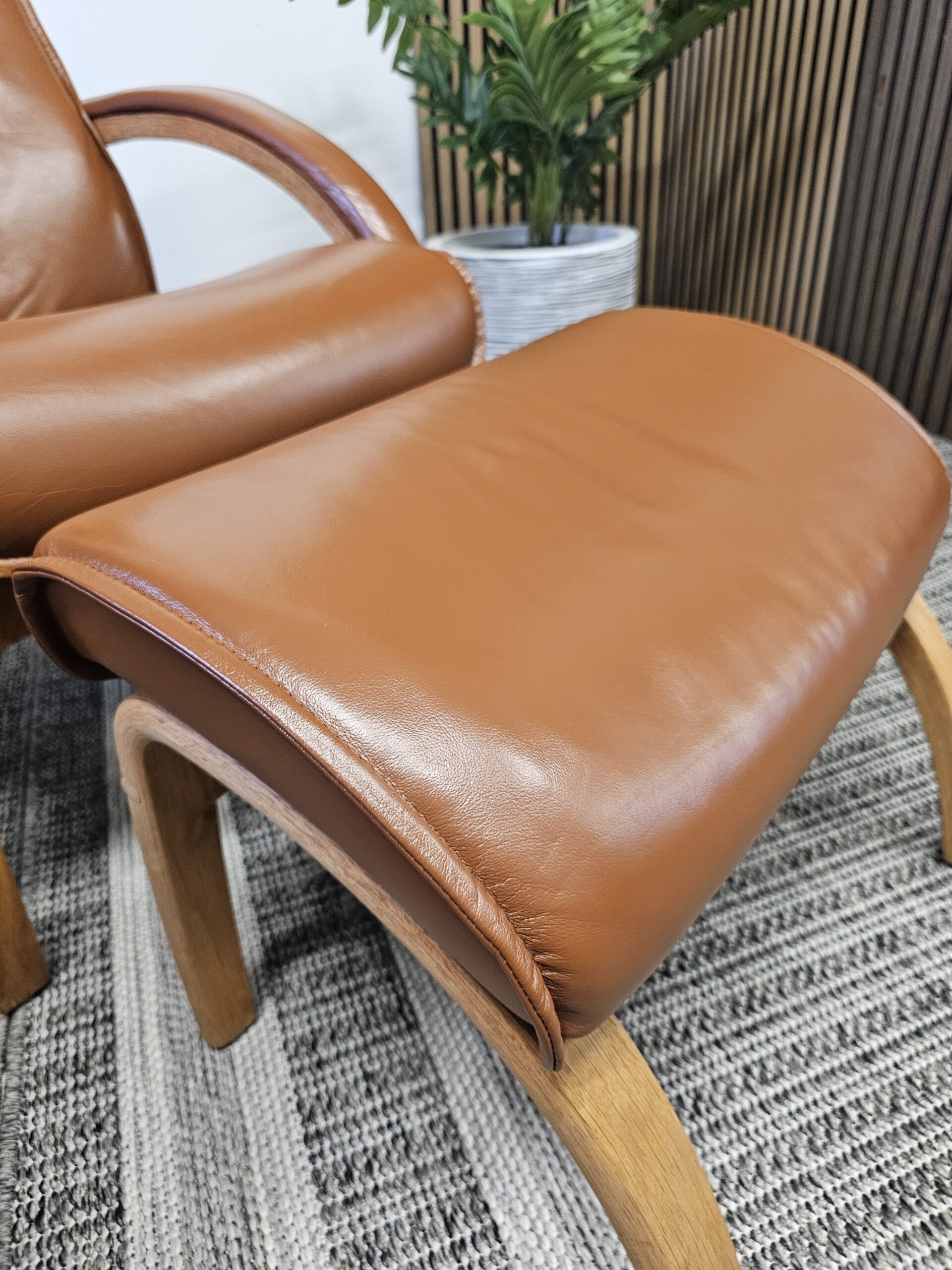 2 stk. Brunstad Delta Legend lenestoler med krakk - Bilde 20