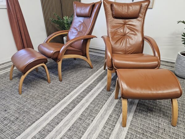 2 stk. Brunstad Delta Legend lenestoler med krakk