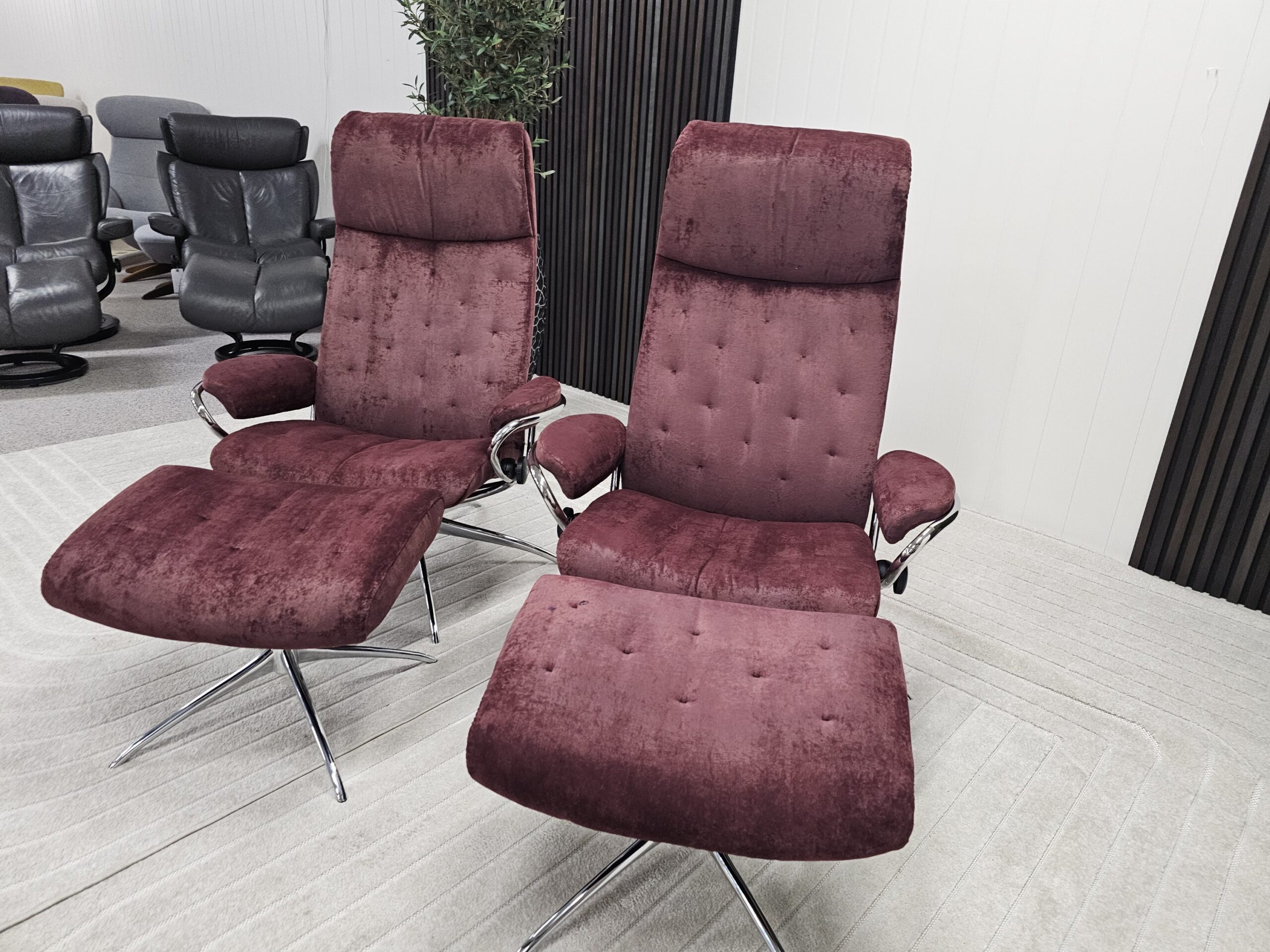 2 stk. Stressless London lenestoler med krakk - Bilde 6